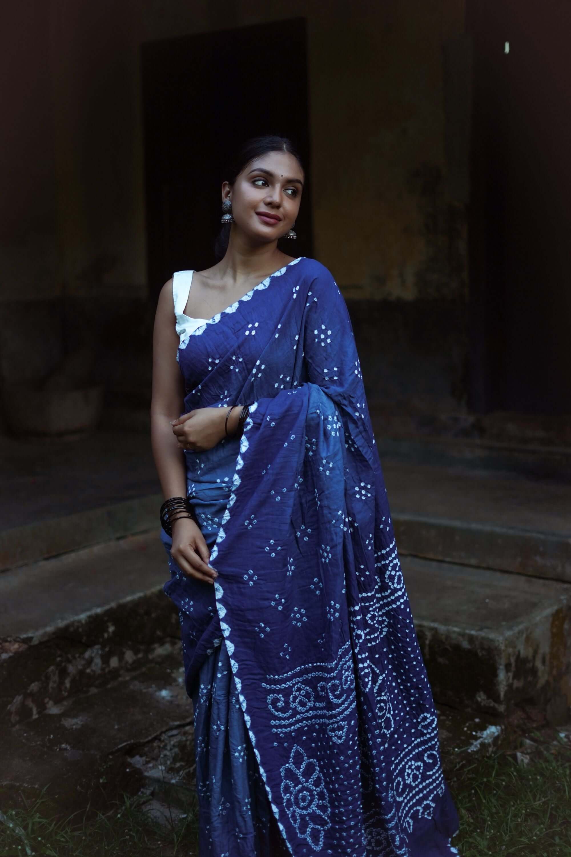 Boond - Bandhani blue  shaded Bandhani cotton saree