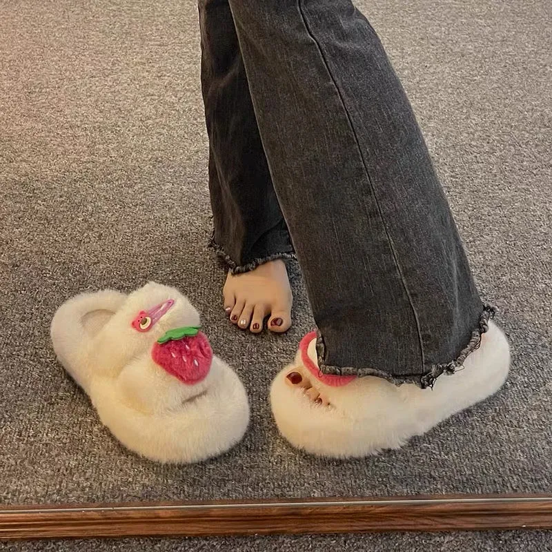 Cute Cartoon Strawberry Bear Furry Slippers for Women's Outerwear 2023 Autumn New Ins Trendy Versatile Home Flop (S0712)