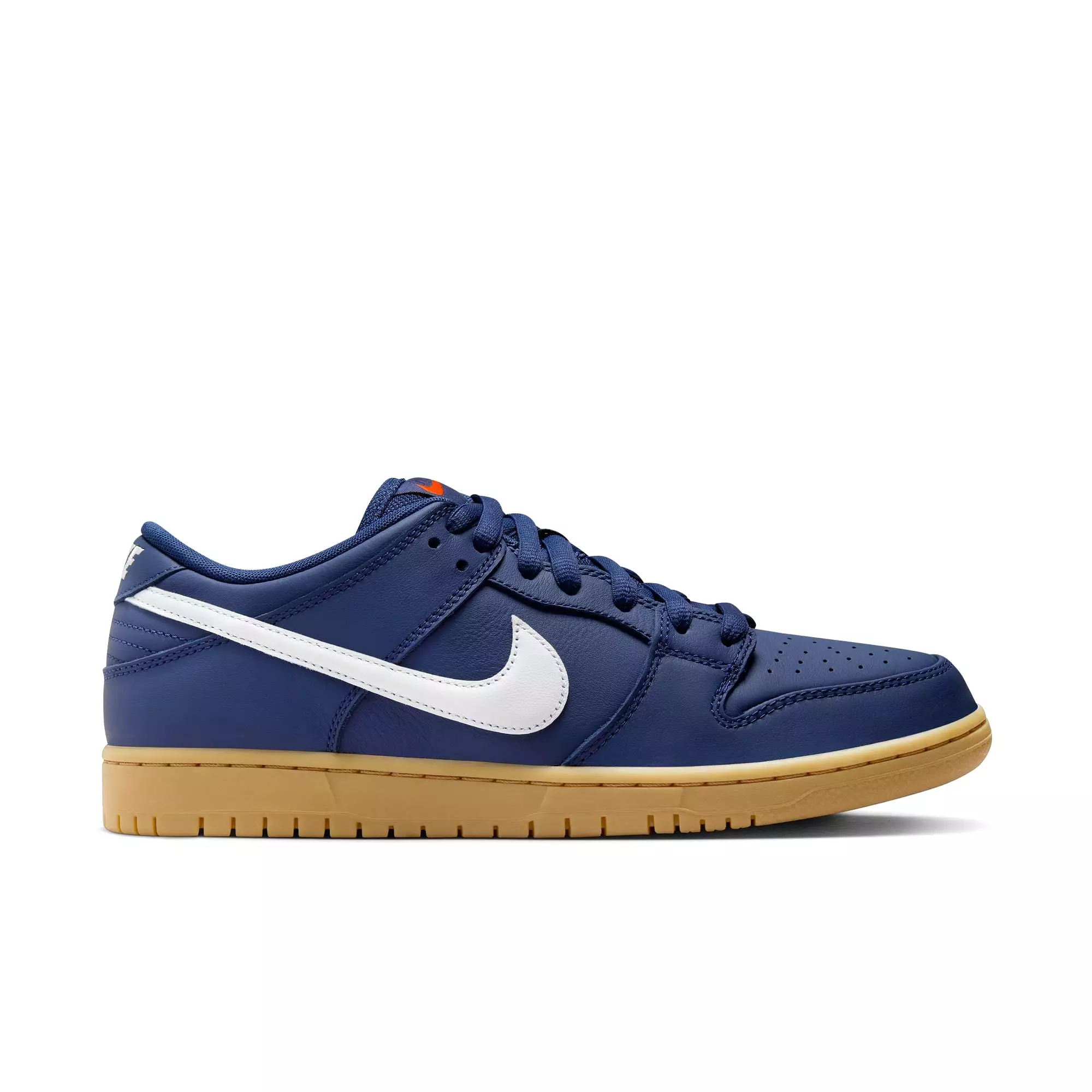 DUNK LOW PRO NAVY / WHITE / GUM LIGHT BROWN