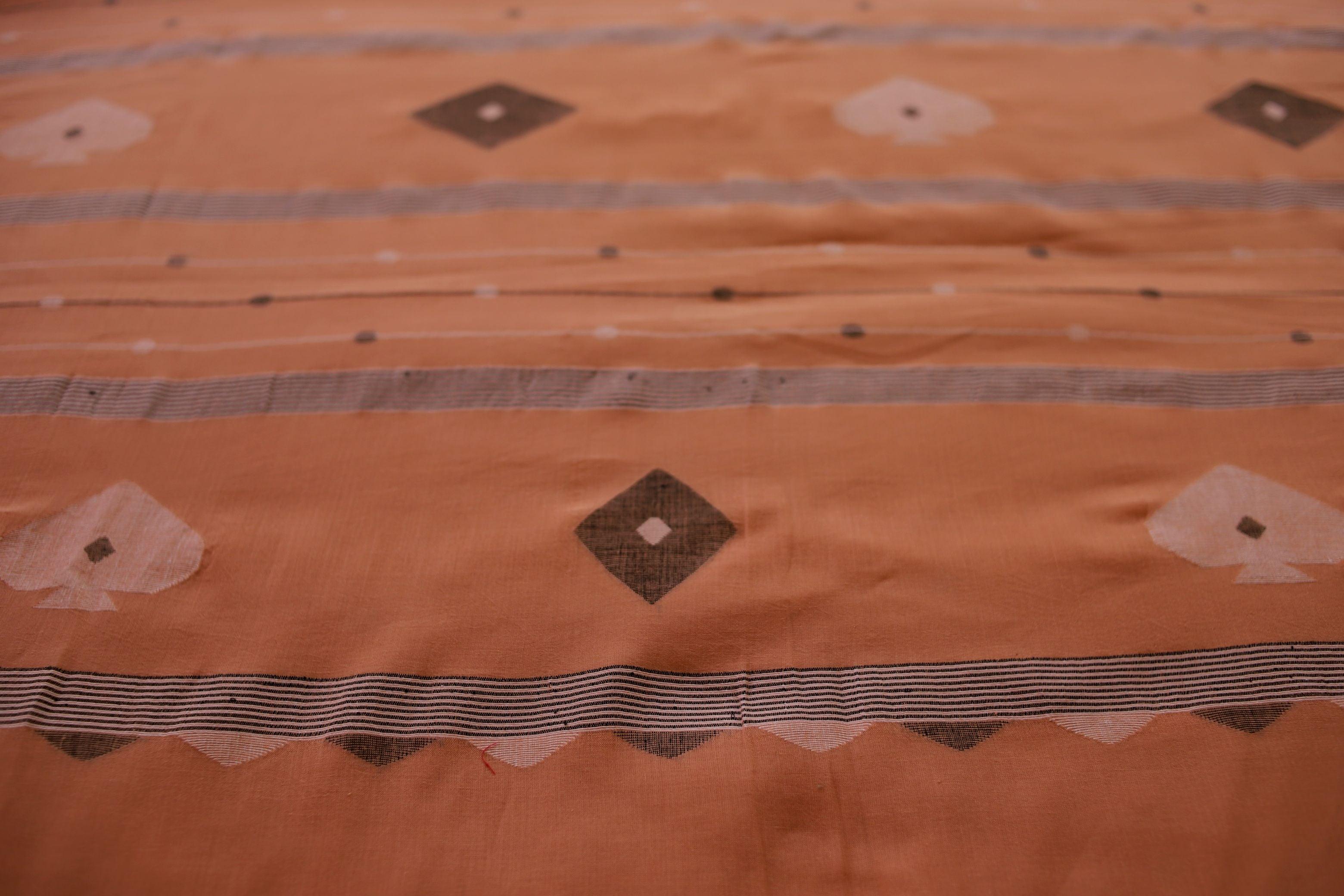 Kaisori Chandan handspun handwoven Jamdani saree