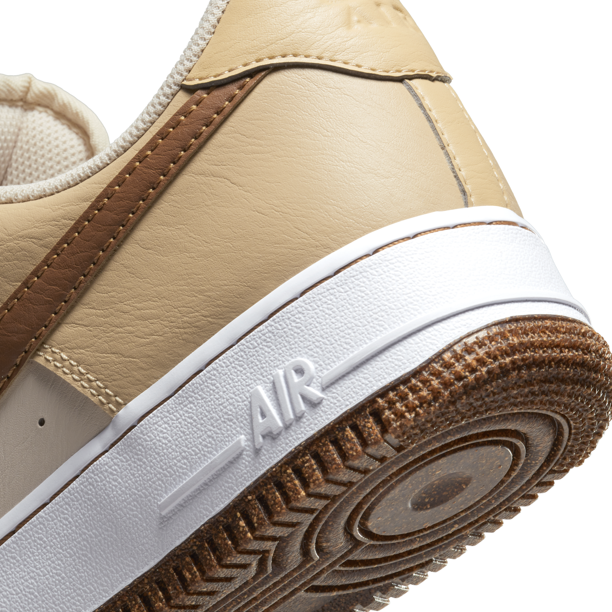 NIKE AIR FORCE 1 '07 LV8 MEN'S SHOES