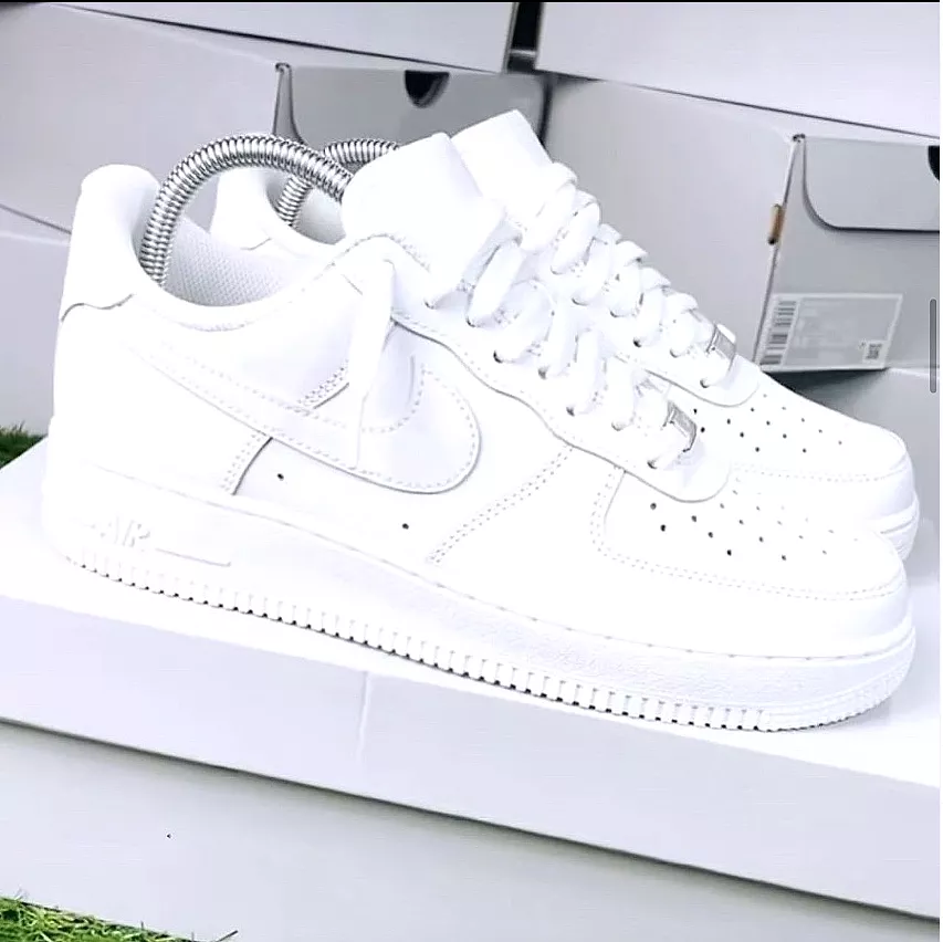 Nike Air Force 1 07' (White)