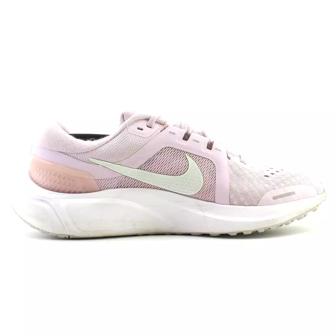 NIKE  AIR ZOOM VOMERO 16