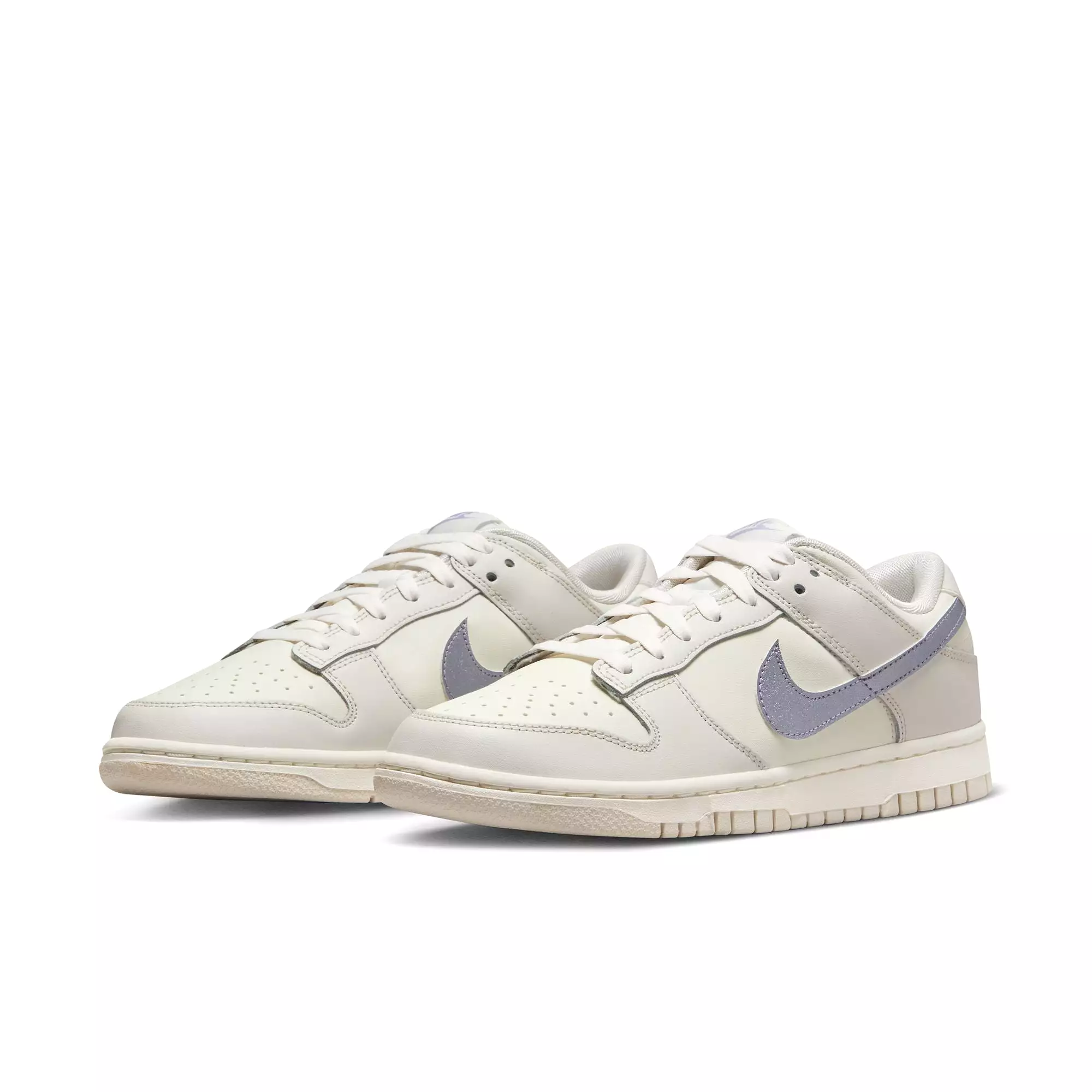 W Nike Dunk Low ESS TREND