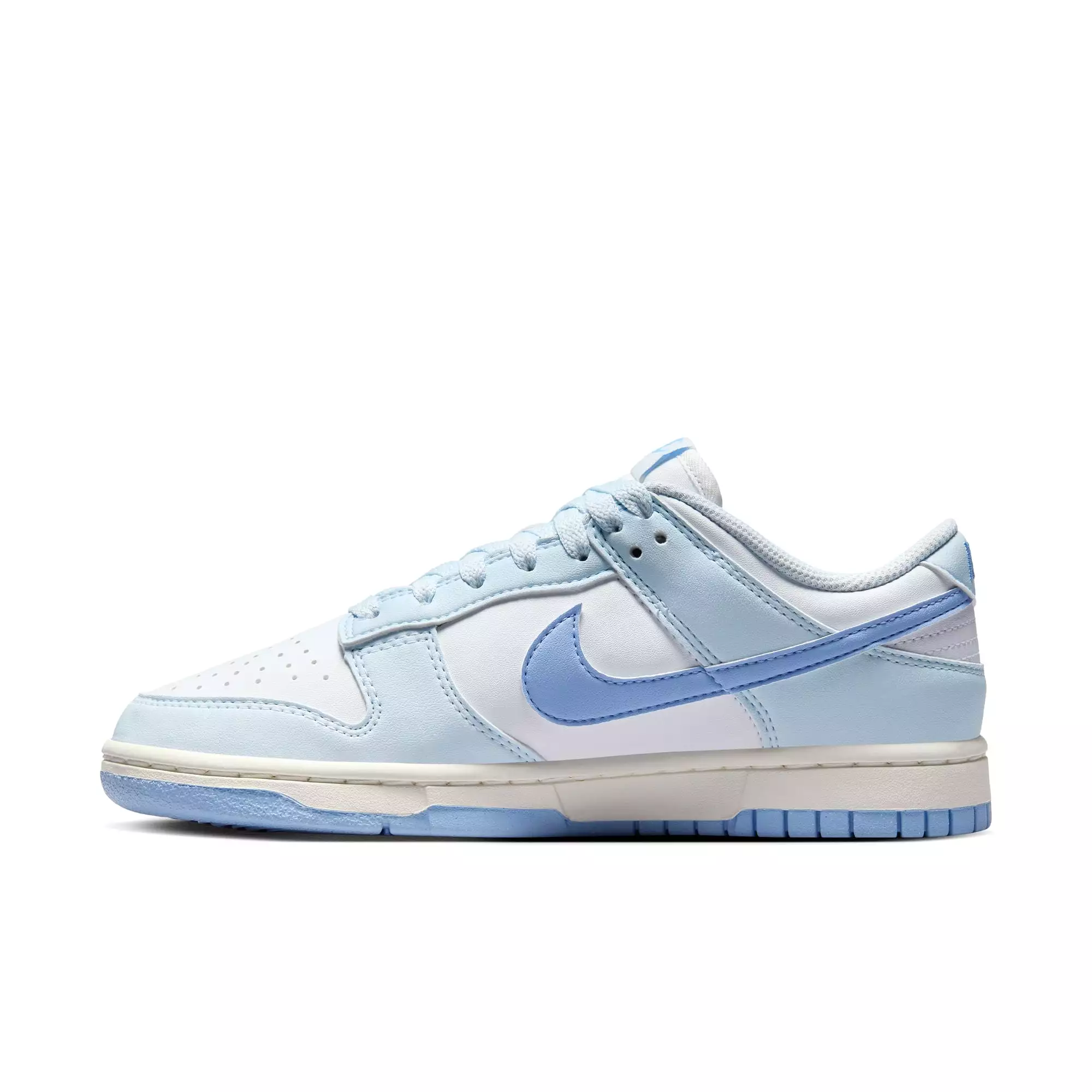 W Nike Dunk Low