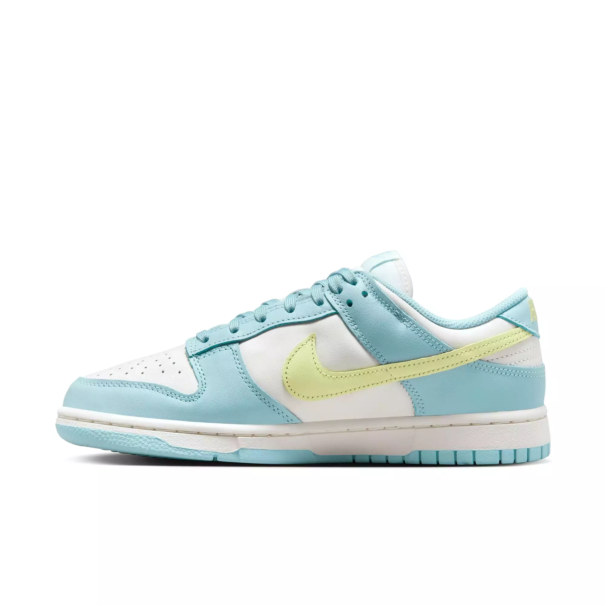 W  Nike Dunk Low